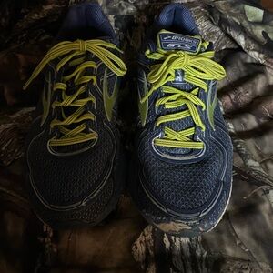 Brooks Blue and Green Running Shoes size 10